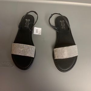 NWT Size 6 BRASH black sandals with rhinestones